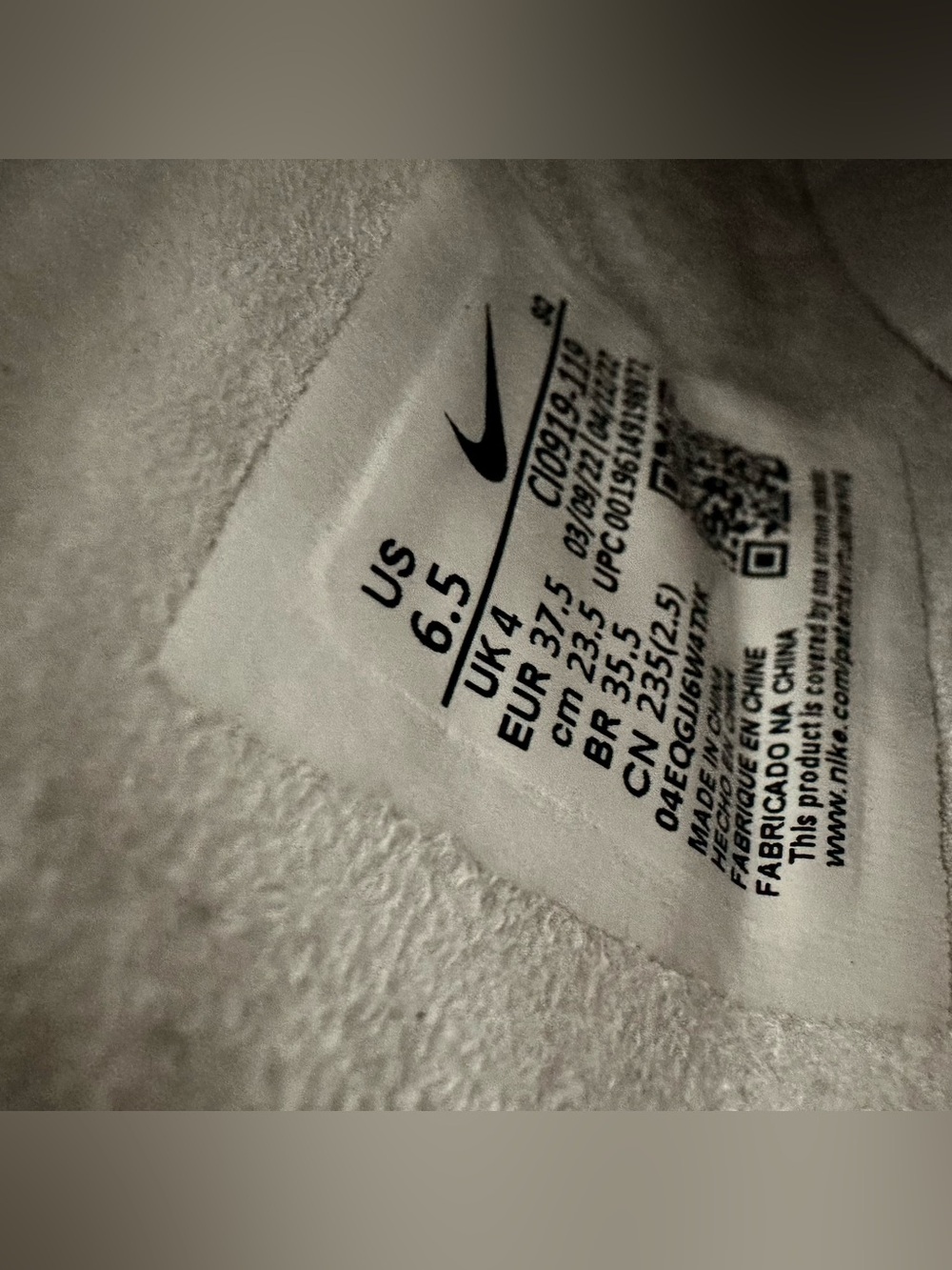 Nike White Sneakers with Metallic Silver Swoosh - Picture 10 of 11
